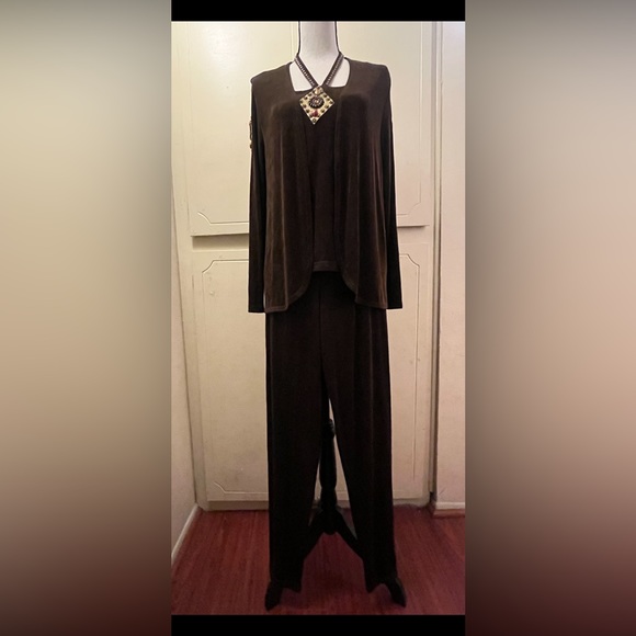 3 pieces Brown Pants Set Slinky Fabric         It is New never worn - Picture 2 of 7